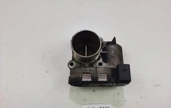 Nissan Qashqai Throttle valve 8200330812