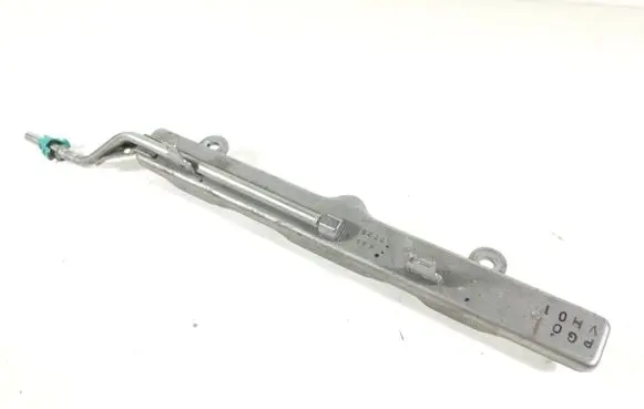 Honda Civic Fuel main line pipe 16620-RAA-A01