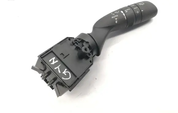 Toyota Yaris Cross Wiper control stalk 17J916