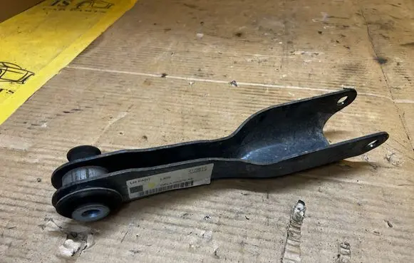 Land Rover Discovery 5 Rear control arm CPLA5K976AE
