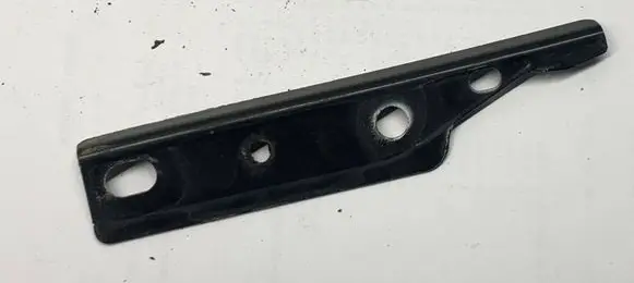 Mercedes-Benz E W212 Front bumper mounting bracket A2128810106 3899RRR