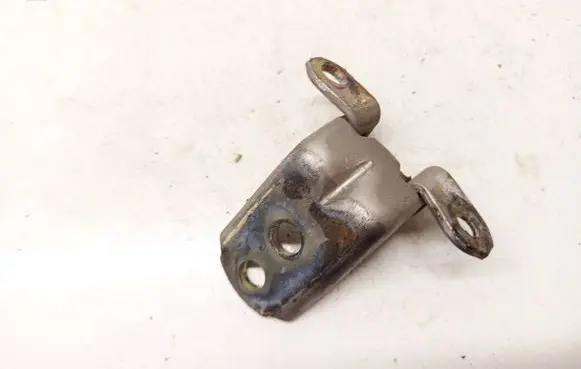 Nissan X-Trail T30 Rear door lower hinge 