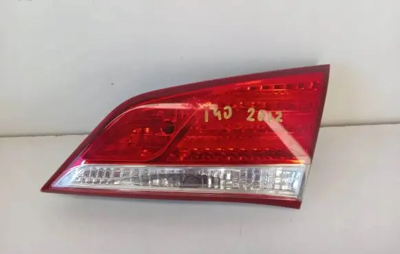 Hyundai i40 Tailgate rear/tail lights