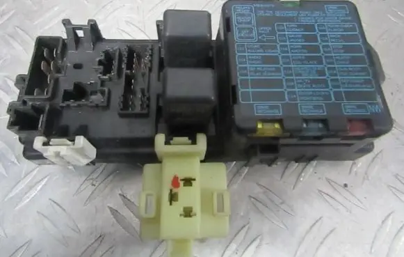 Mitsubishi Pajero Fuse box set