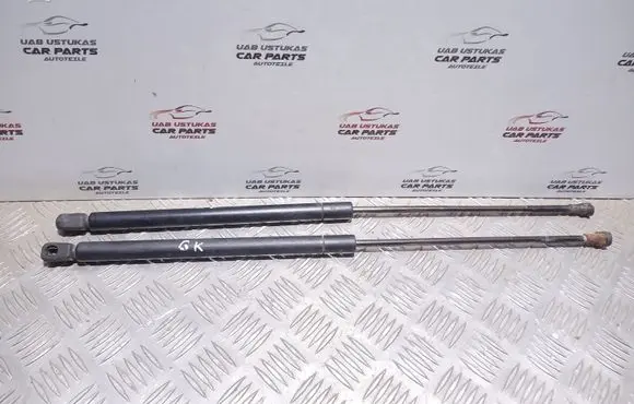 Mitsubishi Carisma Tailgate/trunk strut/damper