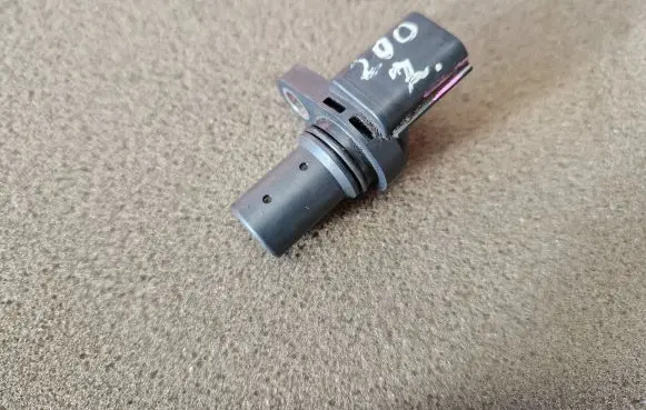 Mitsubishi L200 Crankshaft position sensor MR985041