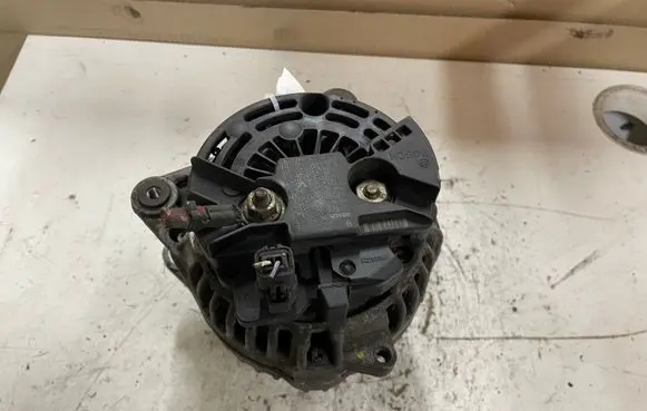 Renault Scenic II - Grand scenic II Generator/alternator 0124525082 8200390667