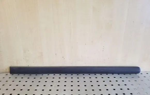 Volkswagen Caddy Sliding door trim (molding) 2K0853536E