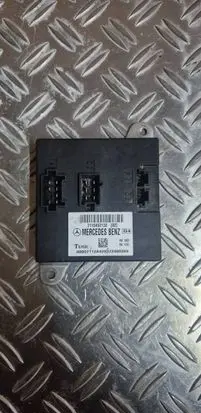 Mercedes-Benz E W211 Comfort/convenience module 2115452132