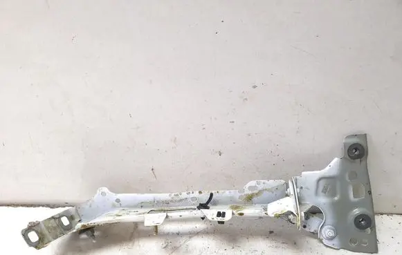 Audi A4 S4 B9 Fender mounting bracket 8W0821184A