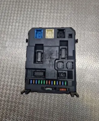 Peugeot 207 Comfort/convenience module 9666952380 22661F01