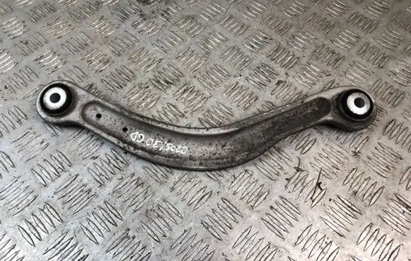 Mercedes-Benz C W205 Rear control arm A20407FI