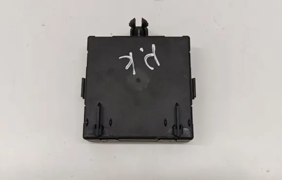 Mercedes-Benz CLA C117 X117 W117 Door control unit/module A1669000318