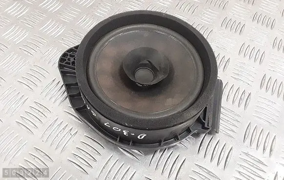 Opel Meriva B Front door speaker 13240947 434107863781