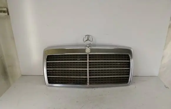 Mercedes-Benz E W124 Front grill 1248880223