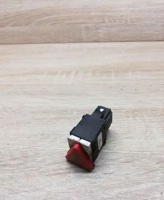 Skoda Fabia Mk1 (6Y) Hazard light switch 6Y0953235