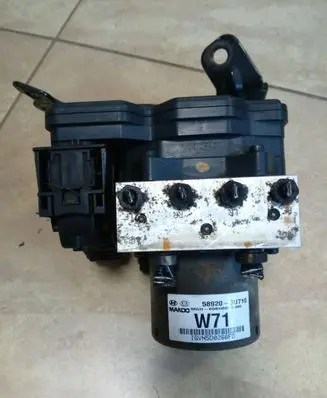 KIA Sportage ABS Pump 589203U710 NE67702
