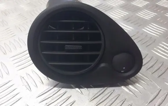 Nissan Almera Tino Dashboard air vent grill cover trim 