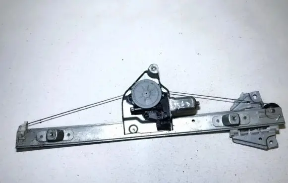 Suzuki Grand Vitara II Sliding door window regulator with motor