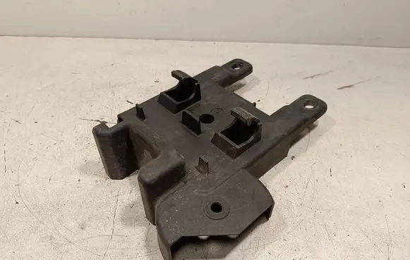Jeep Grand Cherokee Front bumper mounting bracket M161090B