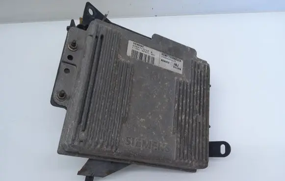 Renault Megane I Engine control unit/module S103717213
