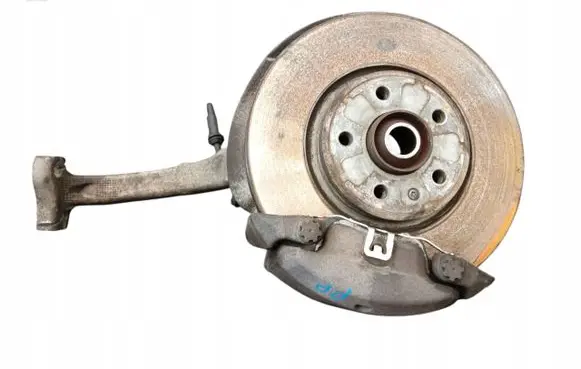 Audi A4 S4 B5 8D Rear wheel hub