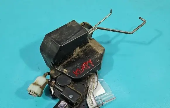 Toyota RAV 4 (XA20) Tailgate/trunk/boot lock/catch/latch 2F19 IMPRK1592230