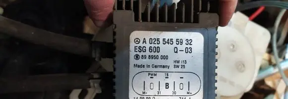 Mercedes-Benz E W210 Coolant fan relay A0255455932 ESG600 898950000
