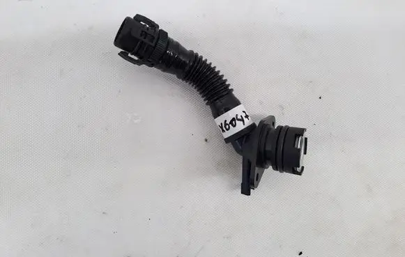 BMW X5 F15 Breather/breather pipe/hose 7584128