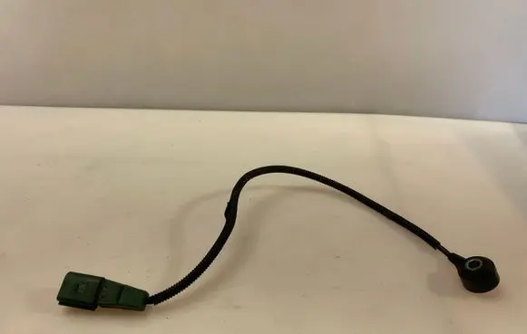 Audi A4 S4 B8 8K Detonation knock sensor 06E905377A