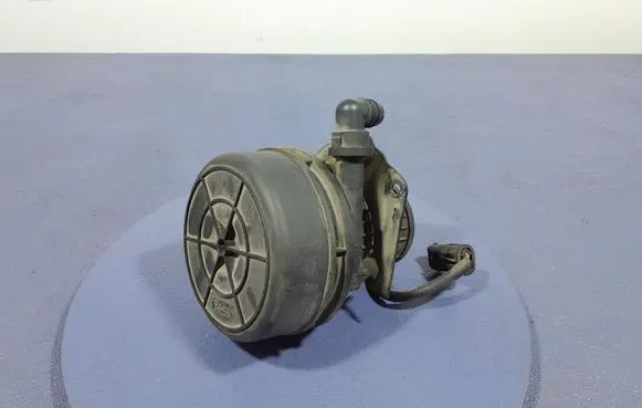 BMW 3 E46 Secondary air pump 7520225