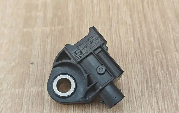 BMW X5 G05 Airbag deployment crash/impact sensor 9496815