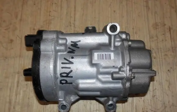 Toyota Prius (XW50) Air conditioning (A/C) compressor (pump) 0424000240ESB20C