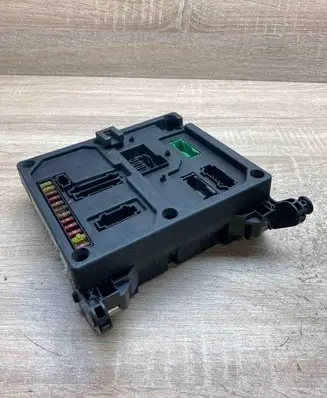 Seat Alhambra (Mk1) Fuse module S108145300C S108152001
