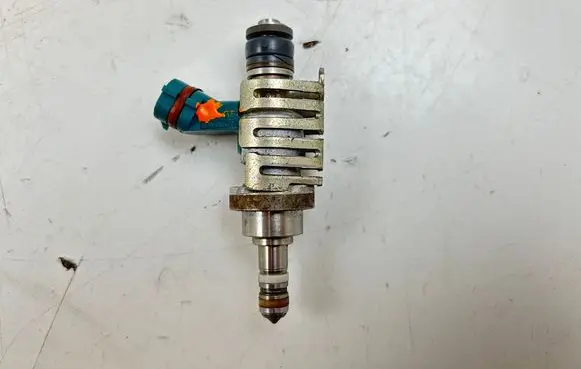 Lexus GS 300 350 430 450H Fuel injector 2325037020