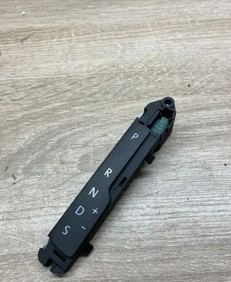 Volkswagen PASSAT B7 Gear shift selector indicator 3AB713203E