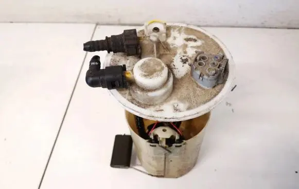 Toyota Avensis T250 Fuel level sensor 7701002040
