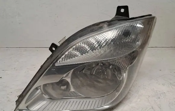 Mercedes-Benz Sprinter W906 Headlight/headlamp A9068200161 1EB24701201