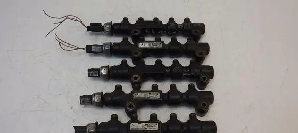 Citroen C4 II Picasso Fuel main line pipe 9654582680