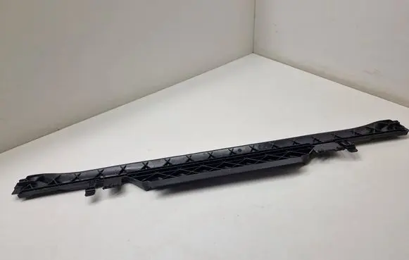 BMW 2 Active Tourer U06 Radiator trim 9846973