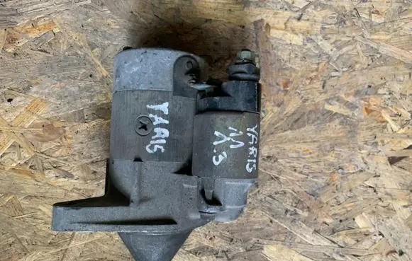 Toyota Yaris Starter motor MS2280009530
