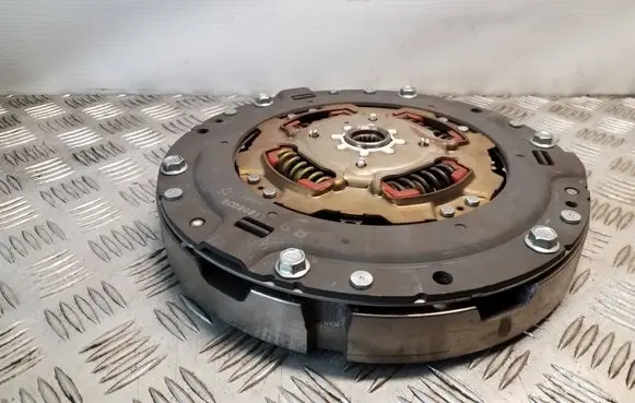 Toyota Auris E180 Flywheel 3127047060