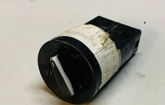 Volkswagen Sharan Light switch 1C0941531A