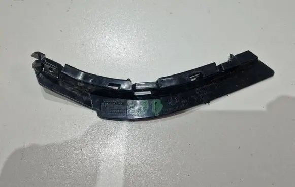Mercedes-Benz Vito Viano W447 Front bumper mounting bracket A4478850421 A4478800612