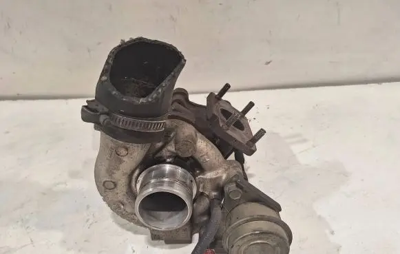 Iveco Daily 35.8 - 9 Turbo 504340181