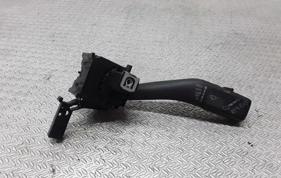 Volkswagen Caddy Wiper control stalk 1K0953519H