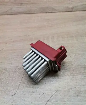 Volkswagen Golf IV Heater blower motor/fan resistor 1J0907521 5DS00646701