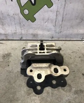 Ford Transit Custom Gearbox mount GK21-7M124-AD