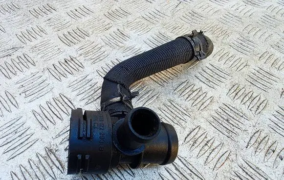 Audi A4 S4 B8 8K Engine coolant pipe/hose 8K0122293B
