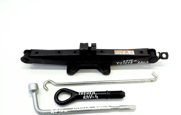 Toyota RAV 4 (XA40) Lift Jack 